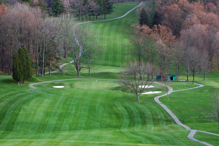 beautiful golf course in southeastern Ohio during Autumn